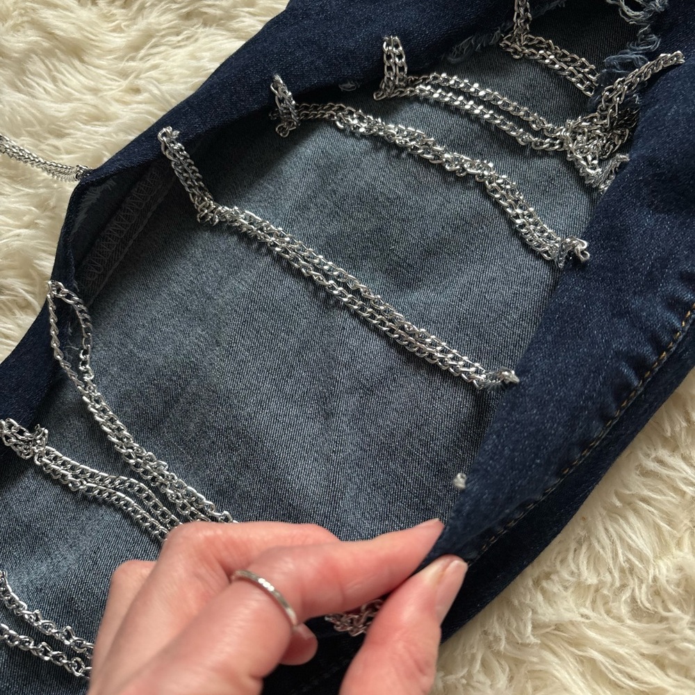 SHEIN Dark Blue Distressed Skinny Jeans With Chains - Picture 9 of 12